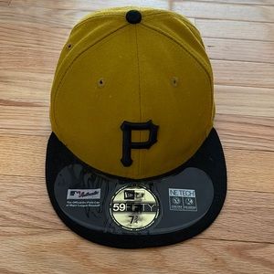 Pittsburgh Pirates hat.